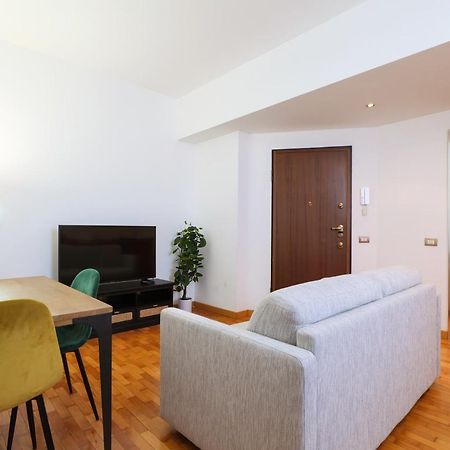 Duomo Luxury Apartment VIII Milan Exterior photo